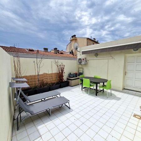 Plein Centre Appartement Climatise Et Spacieux Avec Grande Terrasse Sur Le Toit A Nice Exterior photo
